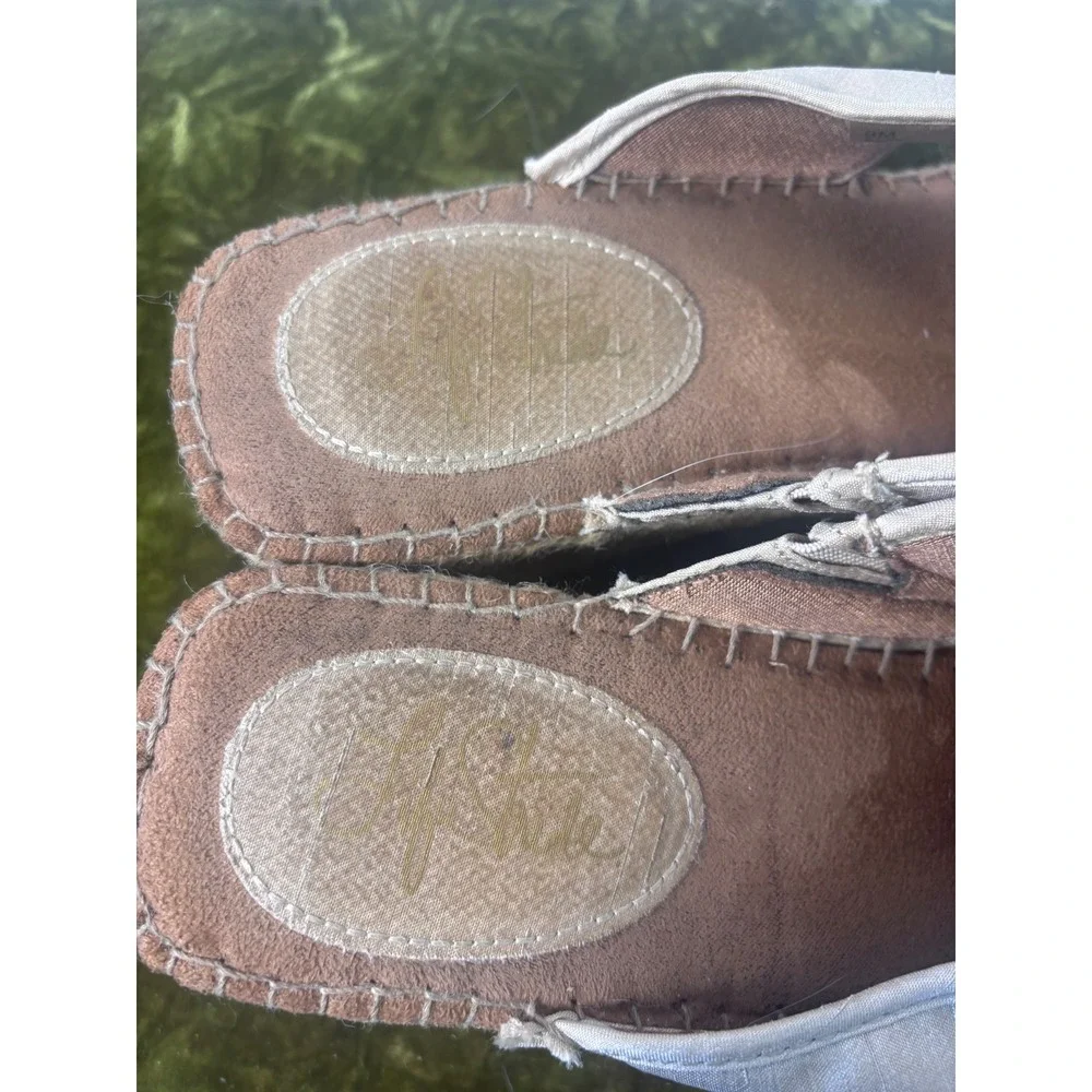 Life Stride Racy Beige Fabric Espadrille Wedge Sandals Flower 9 M‎